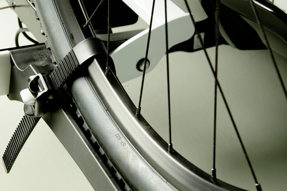 Upínací pásky YAKIMA Long Wheel Straps