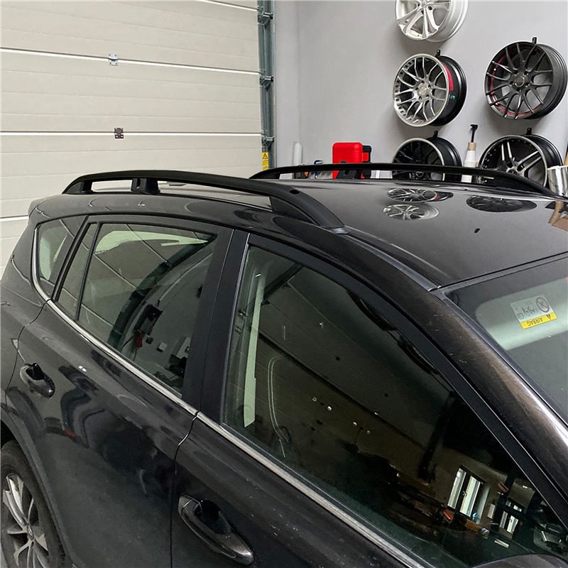 Podélné nosiče černé Toyota RAV4, r.v. 2013-2018